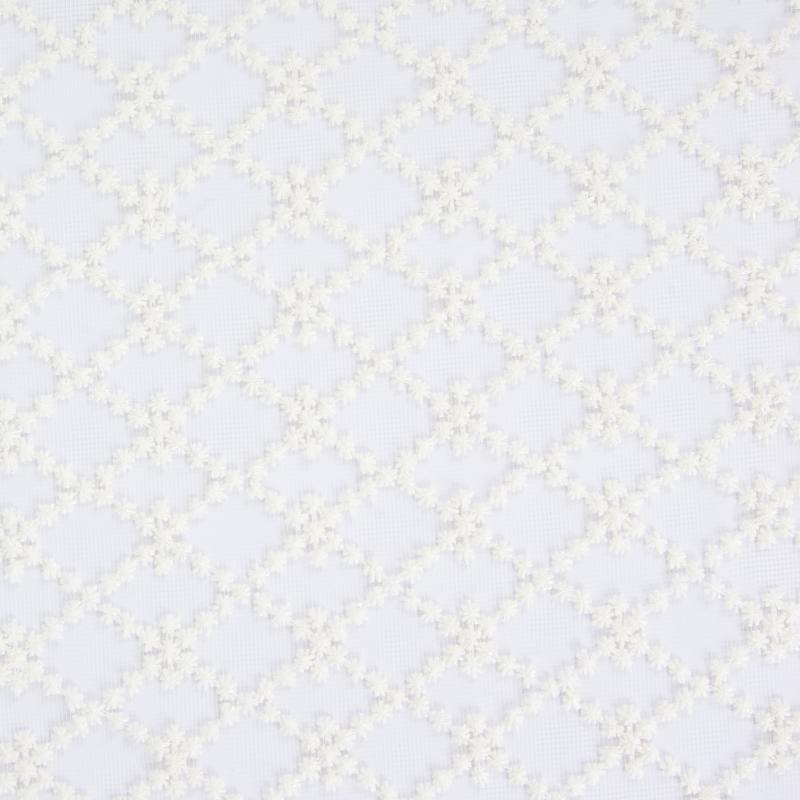 Тюль с вышивкой «Ромбики» сетка 290 см цвет кремовый