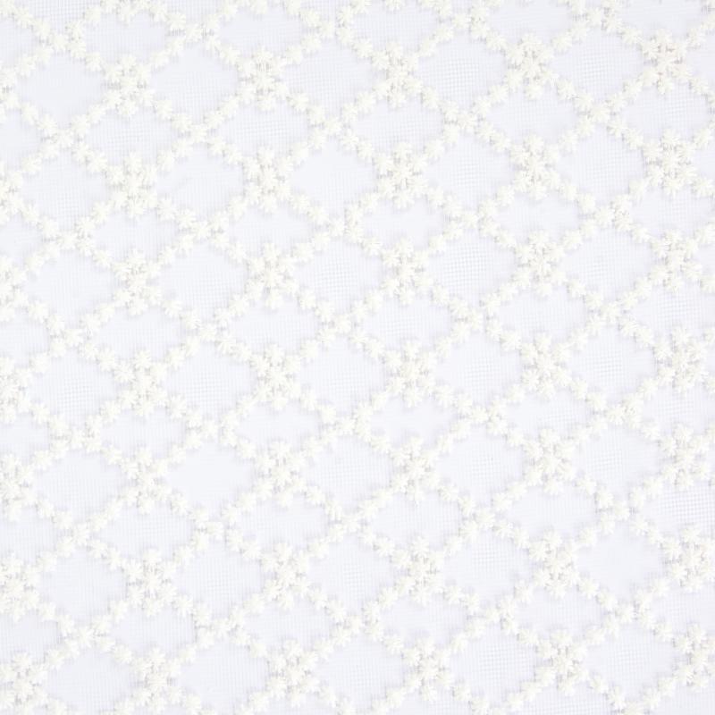 Тюль с вышивкой «Ромбики» сетка 290 см цвет кремовый